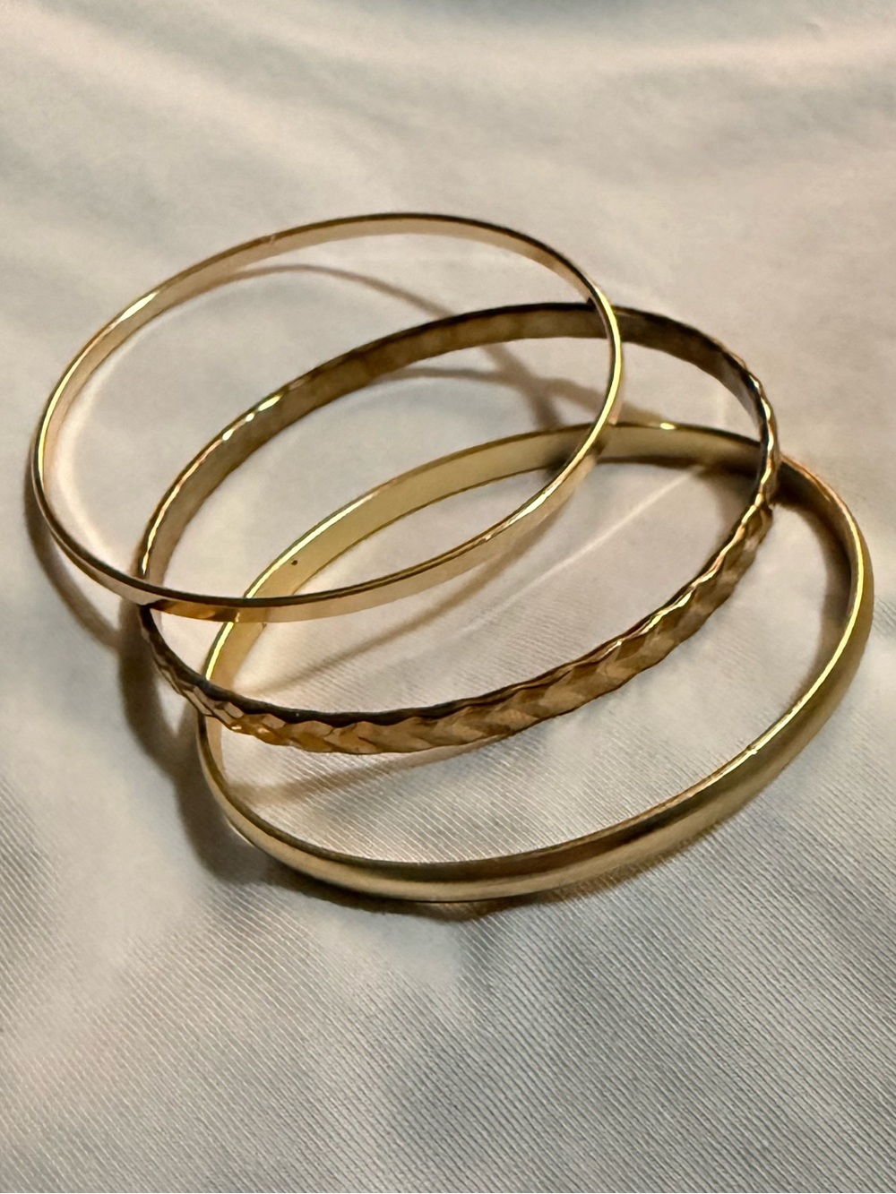 Lot of 3 Gold Tone Bangle Bracelet Set